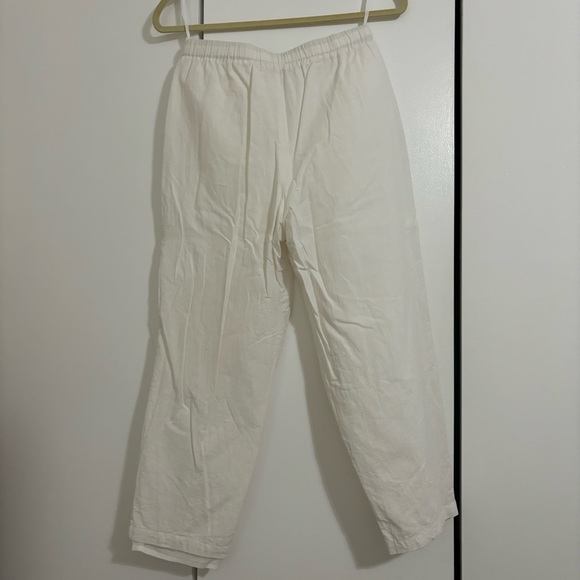 White Cropped Linen Pants - Picture 2 of 3